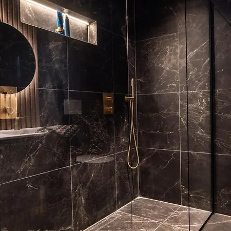 Lille Luxury Moderne Med Stor Uteplass, Utekjokken Og Pergola בית נופש
