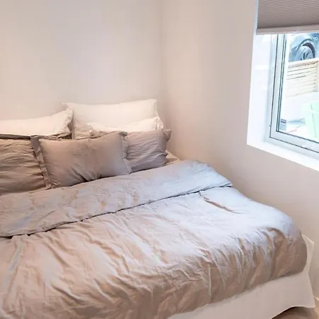 Lille Luxury Moderne Med Stor Uteplass, Utekjokken Og Pergola בית נופש ברגן