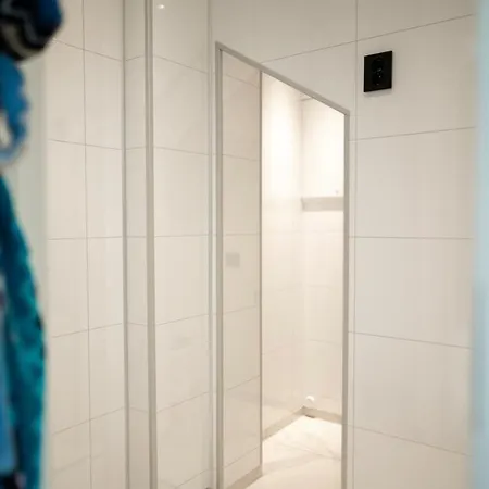 Hébergement de vacances Lille Luxury Moderne Med Stor Uteplass, Utekjokken Og Pergola Bergen